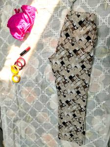 combo 2lower,1tshirt,2kda Bangles,1 lipstick,b.p.