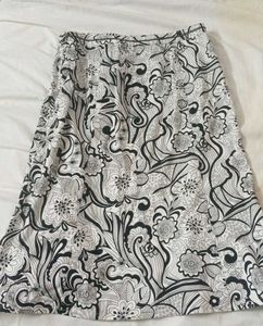 vintage black floral print midi skirt