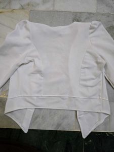 Chic White Cropped Jacket