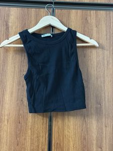 Black Ribbed Cropped Tank Top