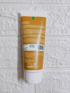 Ourae Super Kiwi Gentle Exfoliating Scrub