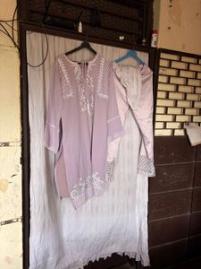 levendr Embroidered Kurta Set