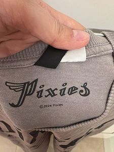 Pixies Graphic Crop T-Shirt