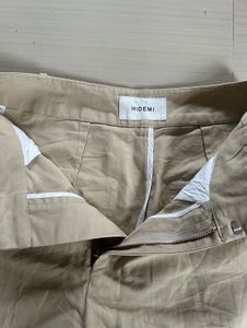 Chic Beige Wide-Leg Cropped Trousers