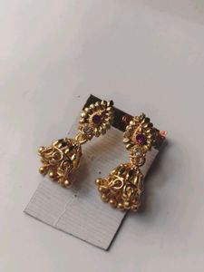 Elegant Gold Jhumka Earrings with Stone