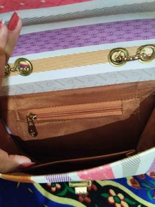 Dress berry Sling Bag