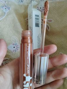 MAC Lipglass - Non-Sticky Lip Gloss