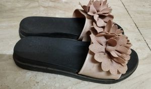 Flower Slides - Women's Slippers