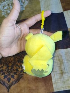 Pokemon bagcharm Pikachu