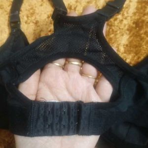 Comfortable black Brassiere