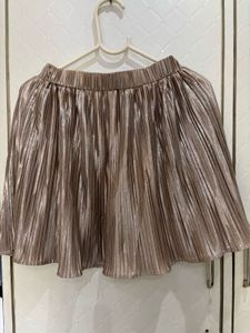 Dazzling Metallic H&amp;M Pleated Mini Skirt