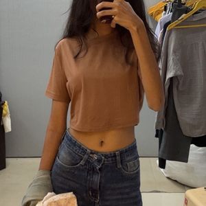 Basic Brown Cropped T-Shirt