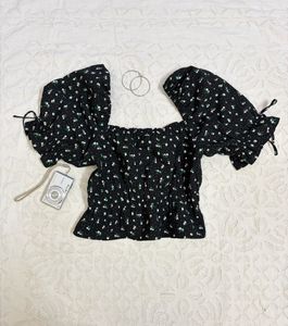 H&amp;M Floral Smocked Square Neck Top