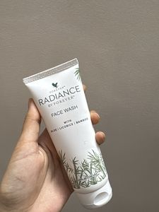 Forever Radiance Face Wash