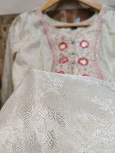 Elegant Embroidered Kurta