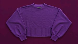 PURPLE RIBBED BALLOON-SLEEVE CROPPED SWEATER.