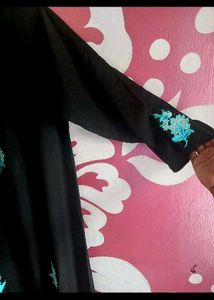 Tulip 🌷 Pattern Abaya With Shawl