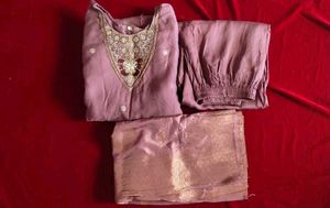Elegant Kurta Set🌺🤍