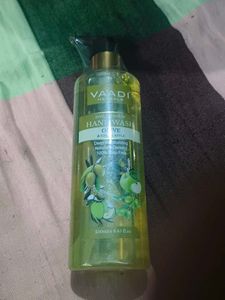 Vaadi Herbals Olive &amp; Green Apple Hand Wash