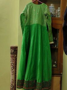 Elegant Green Kurta Suit Set