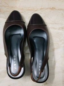 PRICE DROP !!!!!!!METRO Chic Brown Slingback Heels