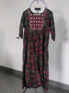 Embroidered Ethnic Kurta