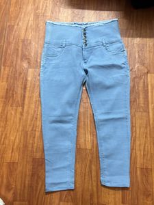 Women Slim Fit Light Blue Jeans