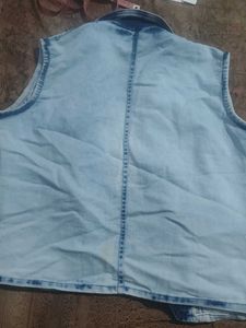 Washed Denim Sleeveless Blazer