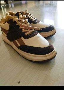 Retro Style Casual Sneakers