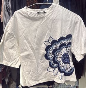 Embroidered white T-shirt