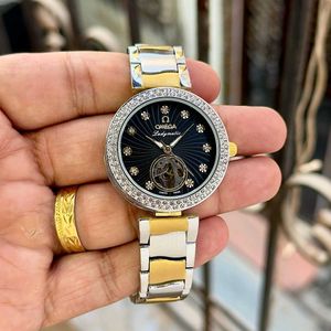 OMEGA LADYMATIC – TIMELESS GRACE WITH A TOUCH OF R