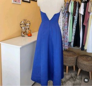 Elegant Blue Strapless Midi Dress
