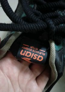 Men's Black Sneakers