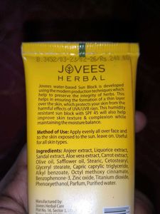 Jovees Herbal 3-in-1 Sunblock SPF 45 For Dry Skin