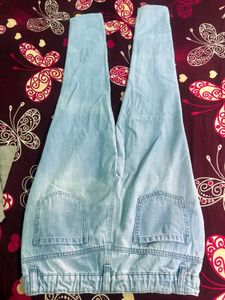 Light Wash Jeans with Heart Detail