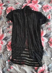 shrug Black