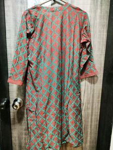 Westside Brand Kurta In Maroon And Green