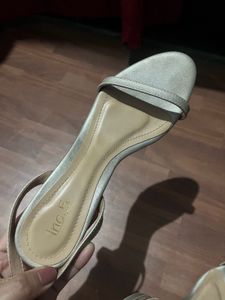 Stylish Gold Heeled Sandals