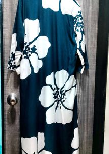 Elegant Navy Blue Kurta with White Floral Print