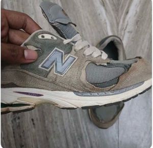 New Balance Sneakers