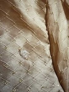 Elegant Men's Kurta with Detailed Embroidery