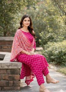 Stylish Pink Chevron Kurta Set