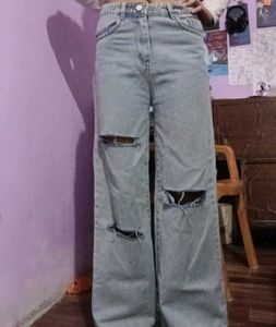 Women's Light Wash Ripped Jeans