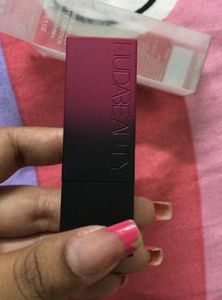 Huda Beauty Matte Full Size Lipstick