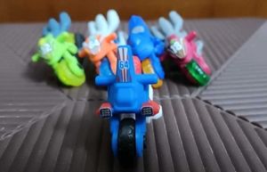 5 kinder Joy bike toys