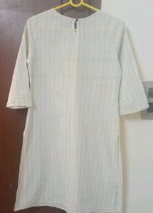 MAX White Women Striped Straight Kurta-M