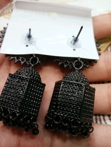🔥🔥price🔥drop🔥🔥gorgeous black jhumkas earrings