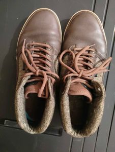Stylish Vans Brown Mid-Top Sneakers