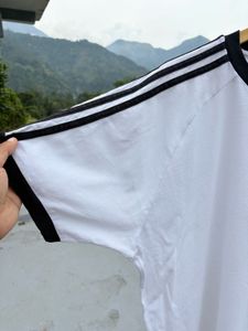 Adidas T-Shirt