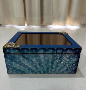 Blue Lantern Design Big Jewelry Box